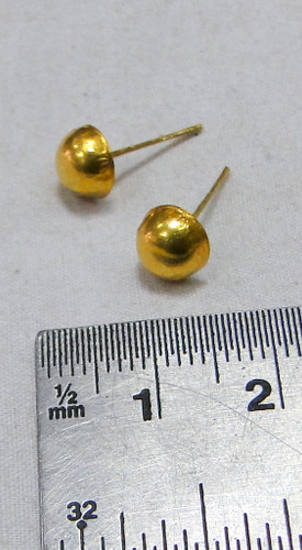 Gold studs  Vintage 22 k gold simple classic gold earrings pair jewelry 11942