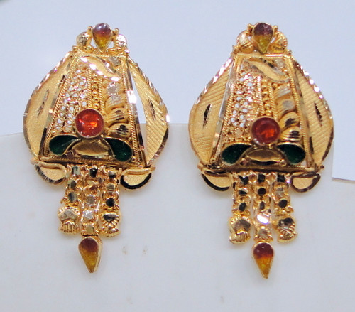 22K Gold Earrings Ear studs Indian Jewelry