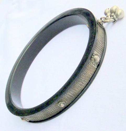 Vintage Silver Black Bakelite Bangle Bracelet 13189