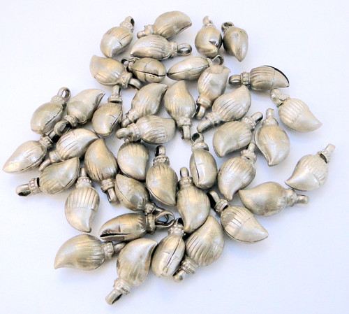 VINTAGE SILVER MANGO SHAPE BEADS CHARMS LOT 39 PCS