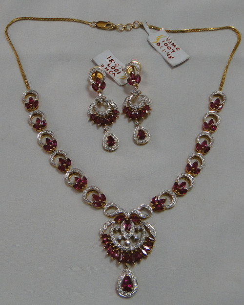Vintage style 18 K solid gold Diamond Ruby Necklace with earrings
