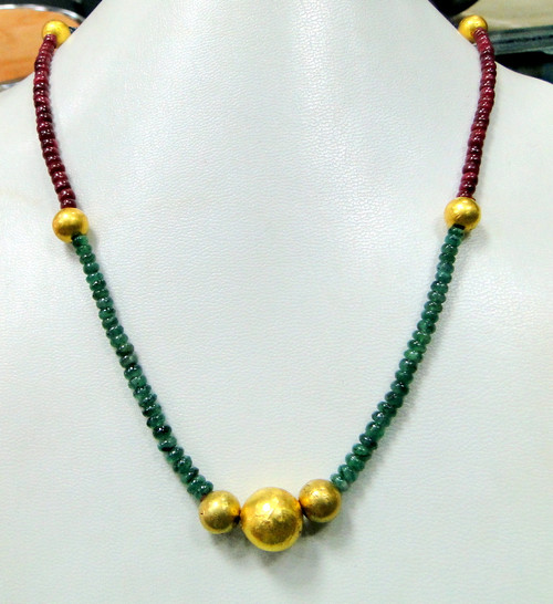 Vintage Designer 22 K gold gemstones beads necklace