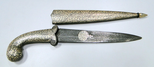 Dagger knife with Damascus steel blade & pure silver wire (bidaree work)