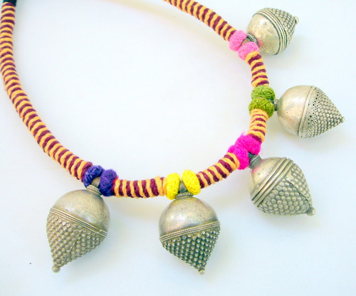 VINTAGE TRIBAL OLD SILVER SPIKY NECKLACE JEWELRY PENDANT