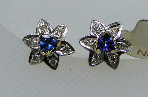 14 K solid gold Diamond Tanzanite earrings studs jewelry