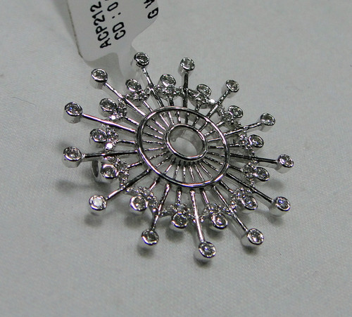 Diamond gold Pendant brooch 18 K white gold VVS FG Diamond-11242