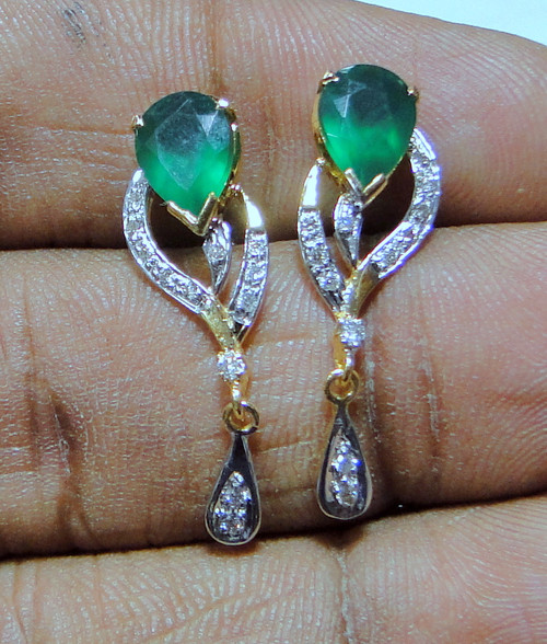 14 K solid gold Diamond Green Onyx earrings studs jewelry