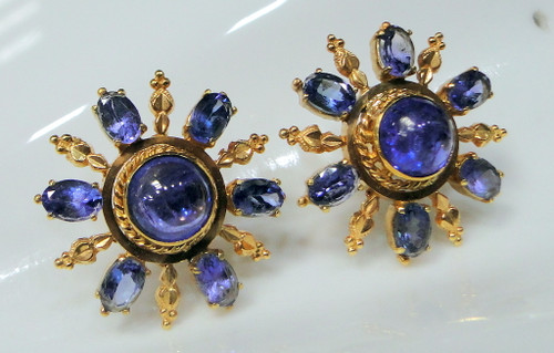 18 K Gold Tanzanite Gemstone Earrings studs