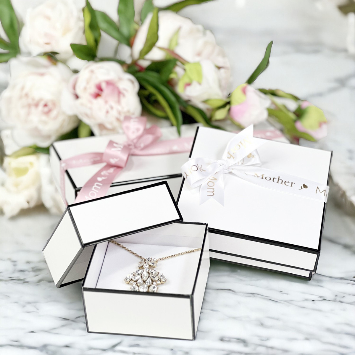 Image of White Glossy Jewelry Boxes