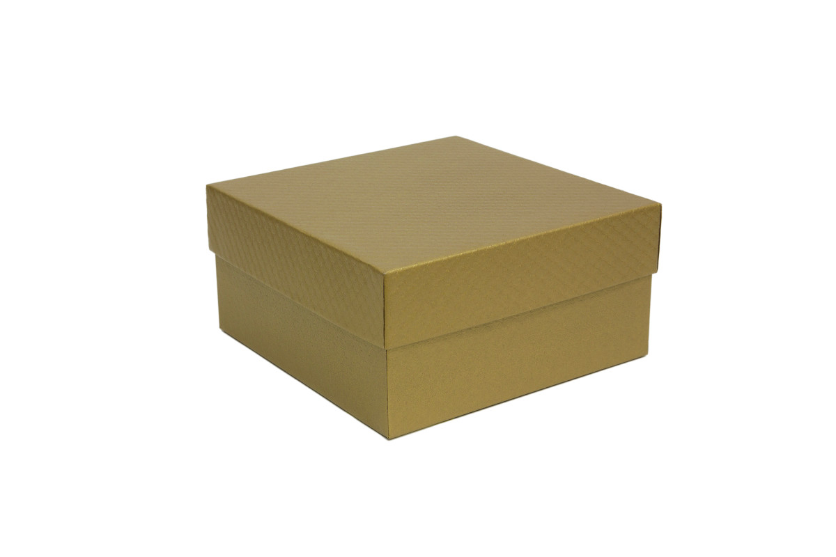 9 x 9 x 4.5in.