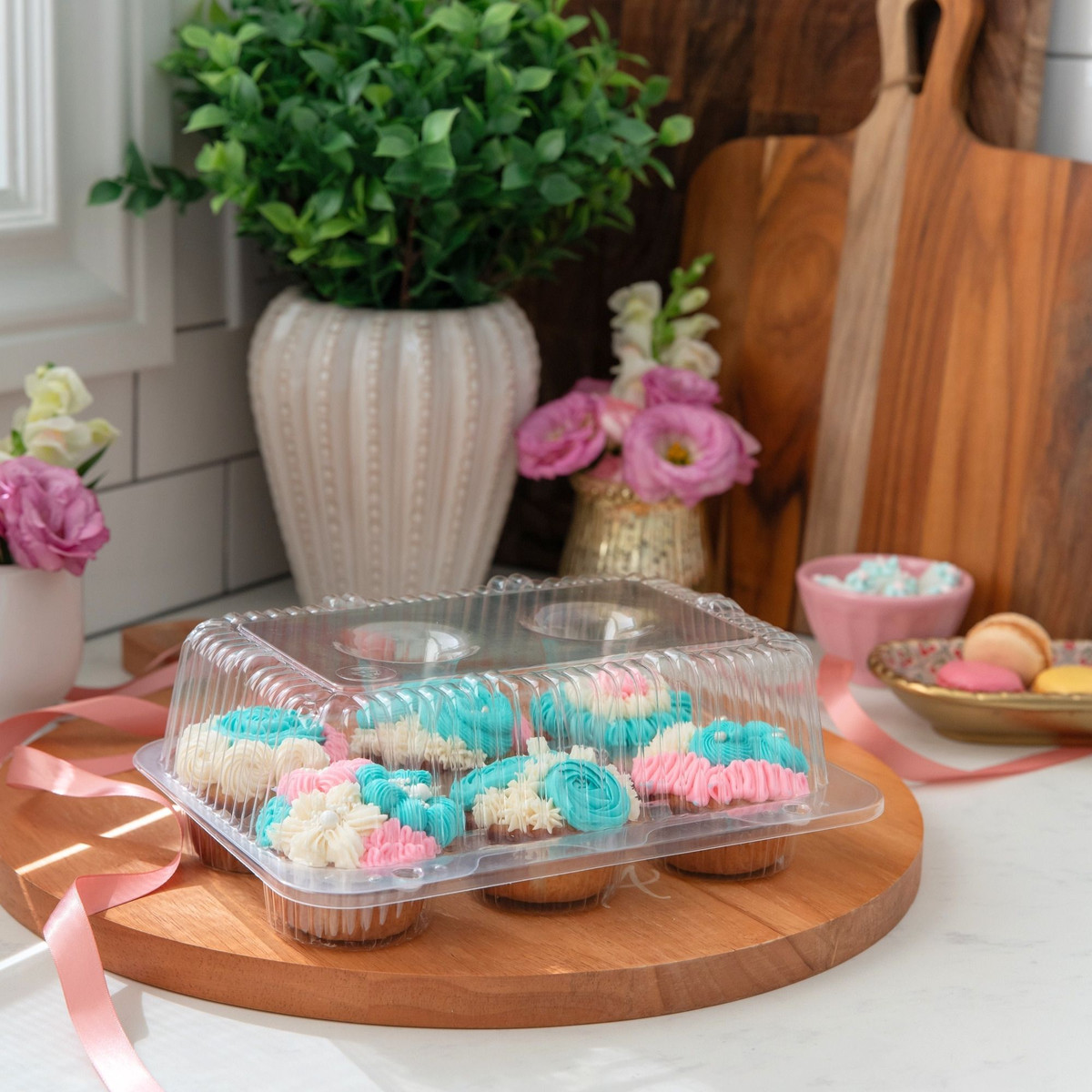 6 Cupcakes - 9 x 7 x 3in.