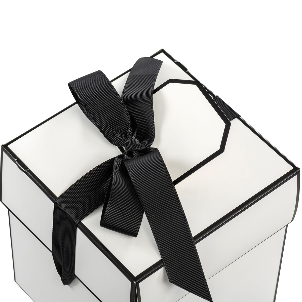 Image of White Flip Top Gift Boxes