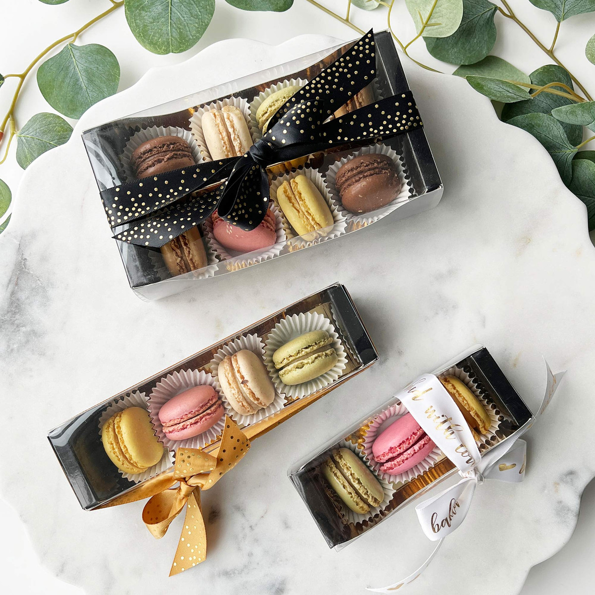 4 Macarons - 4.3 x 1.8 x 1.8in.