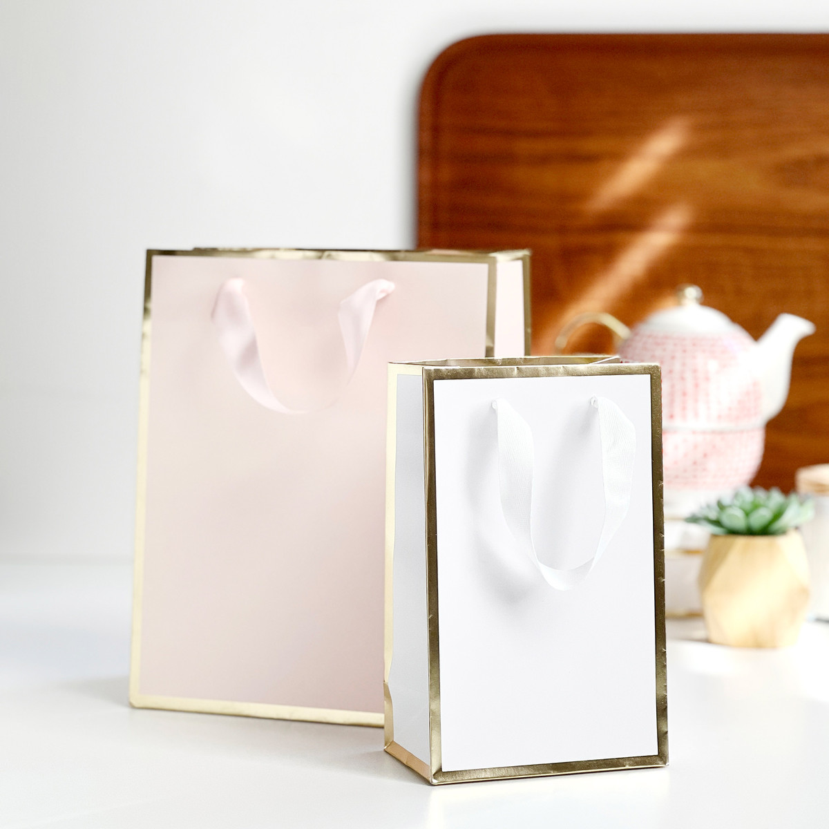 White - 5 x 3 x 8in.