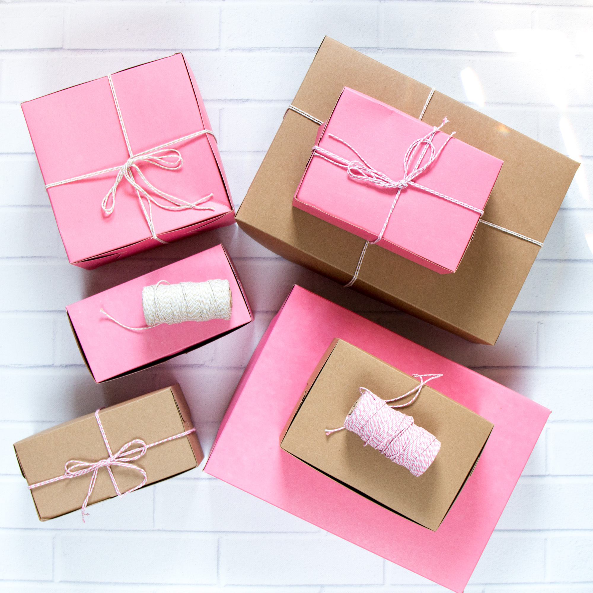 Bakery boxes and twine for wholesale bakery packaging in Canada
