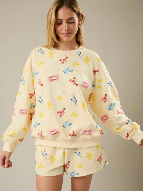 Coastal classic shorts set. Fits a little oversized, shorts are elastic waist.