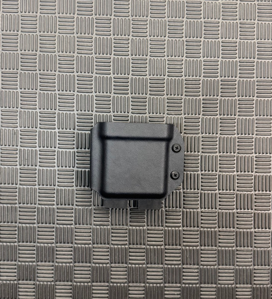 Steyr AUG Magazine Carrier