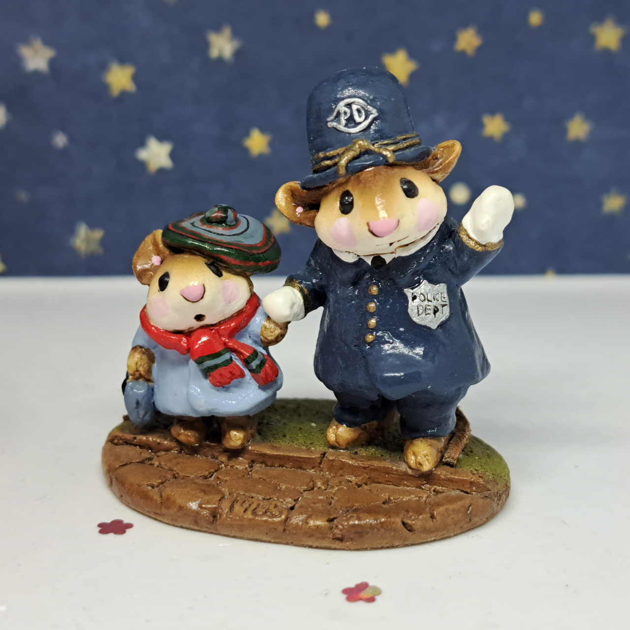 Wee Forest Folk Limited Edition LTD-02 - Helping Hand - Endeavour Toys