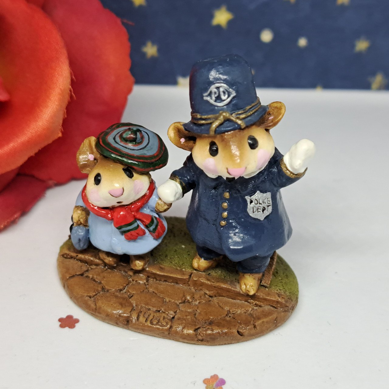 Wee Forest Folk Limited Edition LTD-02 - Helping Hand - Endeavour Toys