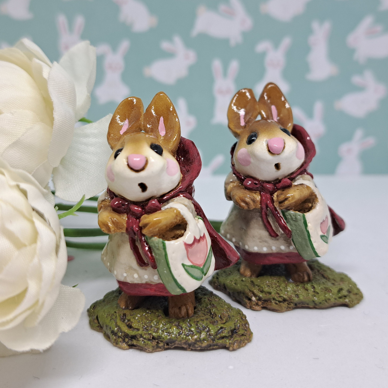 Wee Forest Folk Miniatures B-13 - Windy Day (Tulip) - Endeavour Toys
