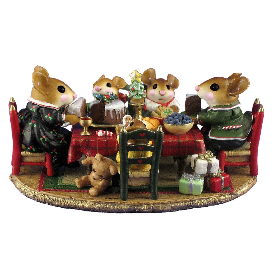 Wee Forest Folk M-302a Christmas Family Gathering