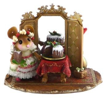 ヴィンテージ　We Forest Folk クリスマスストッキングを持つネズミ Wee Forest Folk M-423 The Elegant Hostess