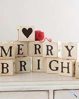 Maple Landmark Chatterblocks (32020) Merry & Bright