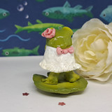 Wee Forest Folk Miniatures F-7 - Flirty Frog (White)