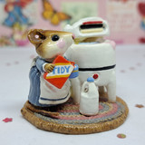 Wee Forest Folk Miniatures M-113 - Tidy Mouse