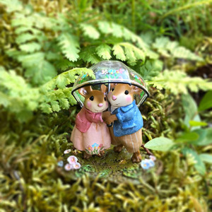 Wee Forest Folk Miniatures M-639 - Happiness with Sprinkles Wee Forest Folk Miniatures M-639 - Happiness with Sprinkles