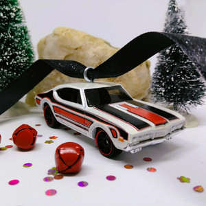 1968 Oldsmobile 442 Muscle Car Ornament 1968 Oldsmobile 442 Muscle Car Ornament
