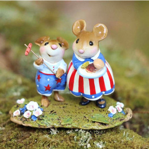 Wee Forest Folk Miniatures M-674e - Cooking Out for the Fourth 