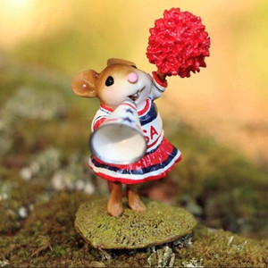 Wee Forest Folk Miniatures M-737 - Cheerful Cheering Wee Forest Folk Miniatures M-737 - Cheerful Cheering