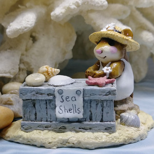 Wee Forest Folk Miniatures M-235 - Shelley (White) Wee Forest Folk Miniatures M-235 - Shelley (White)