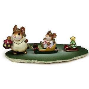 Wee Forest Folk Miniatures M-262 - Lighting the Way Wee Forest Folk Miniatures M-262 - Lighting the Way