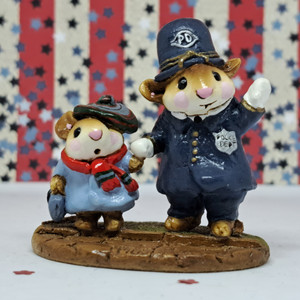 Collectible Gifts - Wee Forest Folk Miniature Figurines