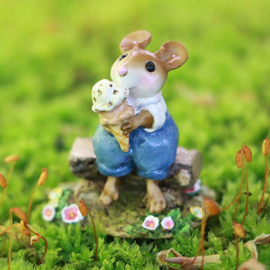 Wee Forest Folk Miniatures M-748 - Taking a Licking (Blue) 