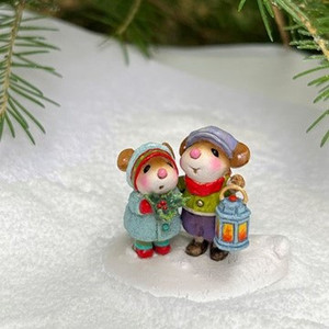 Wee Forest Folk Miniatures M-752 - The Little Wanderers Wee Forest Folk Miniatures M-752 - The Little Wanderers