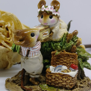 Wee Forest Folk Forest Scenes FS-6 - Picnic on the Riverbank 