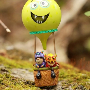 Wee Forest Folk Limited Edition M-754b - Fright Flight