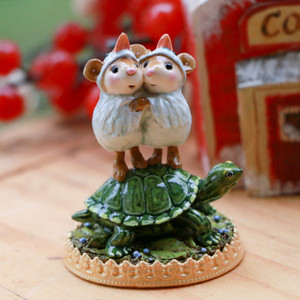 Wee Forest Folk Limited Edition TD-02 - Turtle Doves