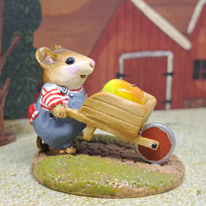 Wee Forest Folk Miniatures M-104 - Harvest Mouse (Apple) 