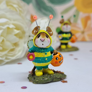 Wee Forest Folk Miniatures M-252 - Bee-Dazzled (Green/Yellow)