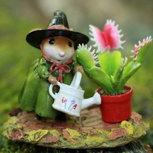 Wee Forest Folk Miniatures M-769 - Venus's Green Thumb