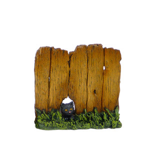 Wee Forest Folk Miniatures A-20a - Fence with Kitty Wee Forest Folk Miniatures A-20a - Fence with Kitty