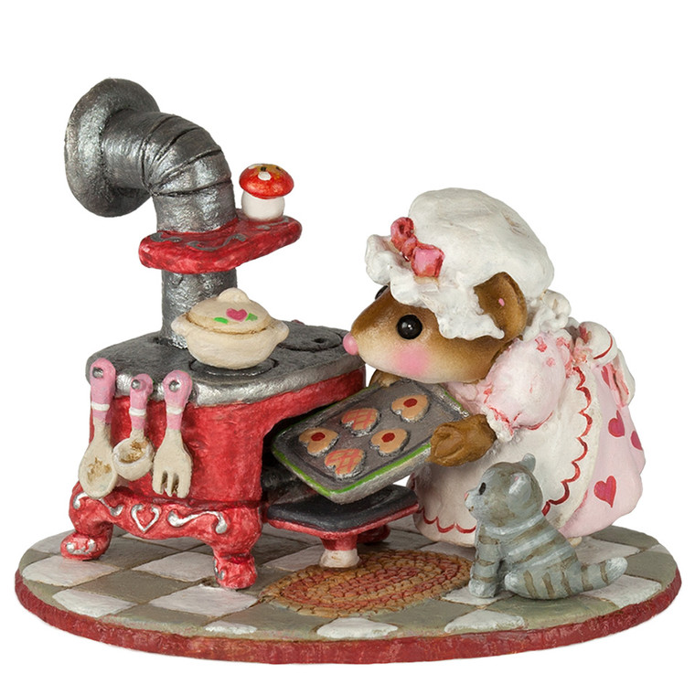 Wee Forest Folk Miniature - Lovin' the Oven! (M-604)