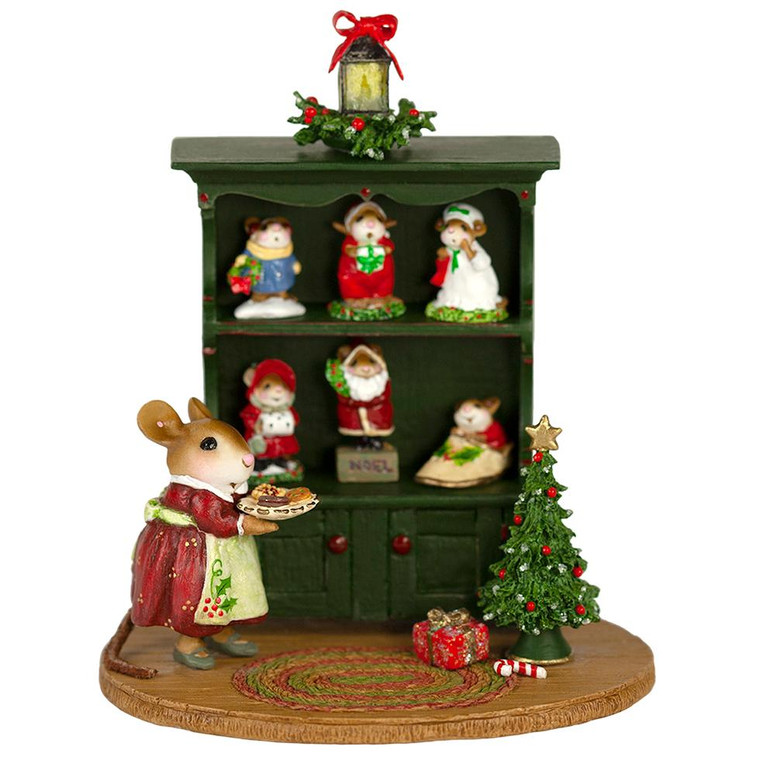 Wee Forest Folk Miniatures M-674c - Christmas Curio (Full) 