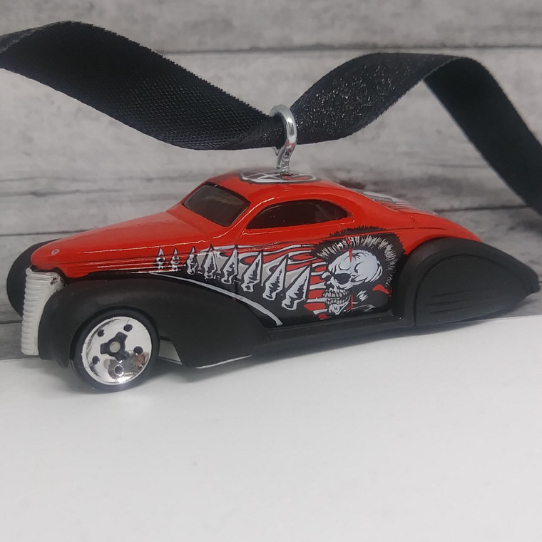 Lincoln Zephyr Die Cast Car Ornament with Skull Graphics