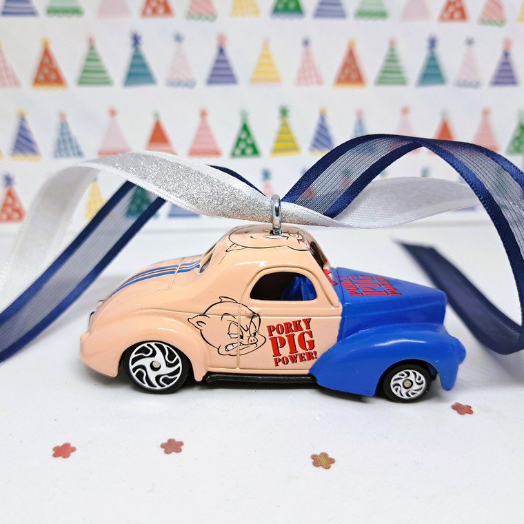 1941 Willys Looney Tunes Porky Pig Car Ornament