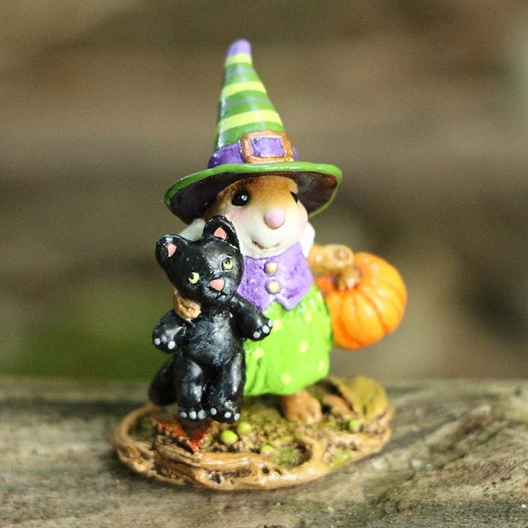 Wee Forest Folk Miniatures M-652a - Halloween Handful (Green) 